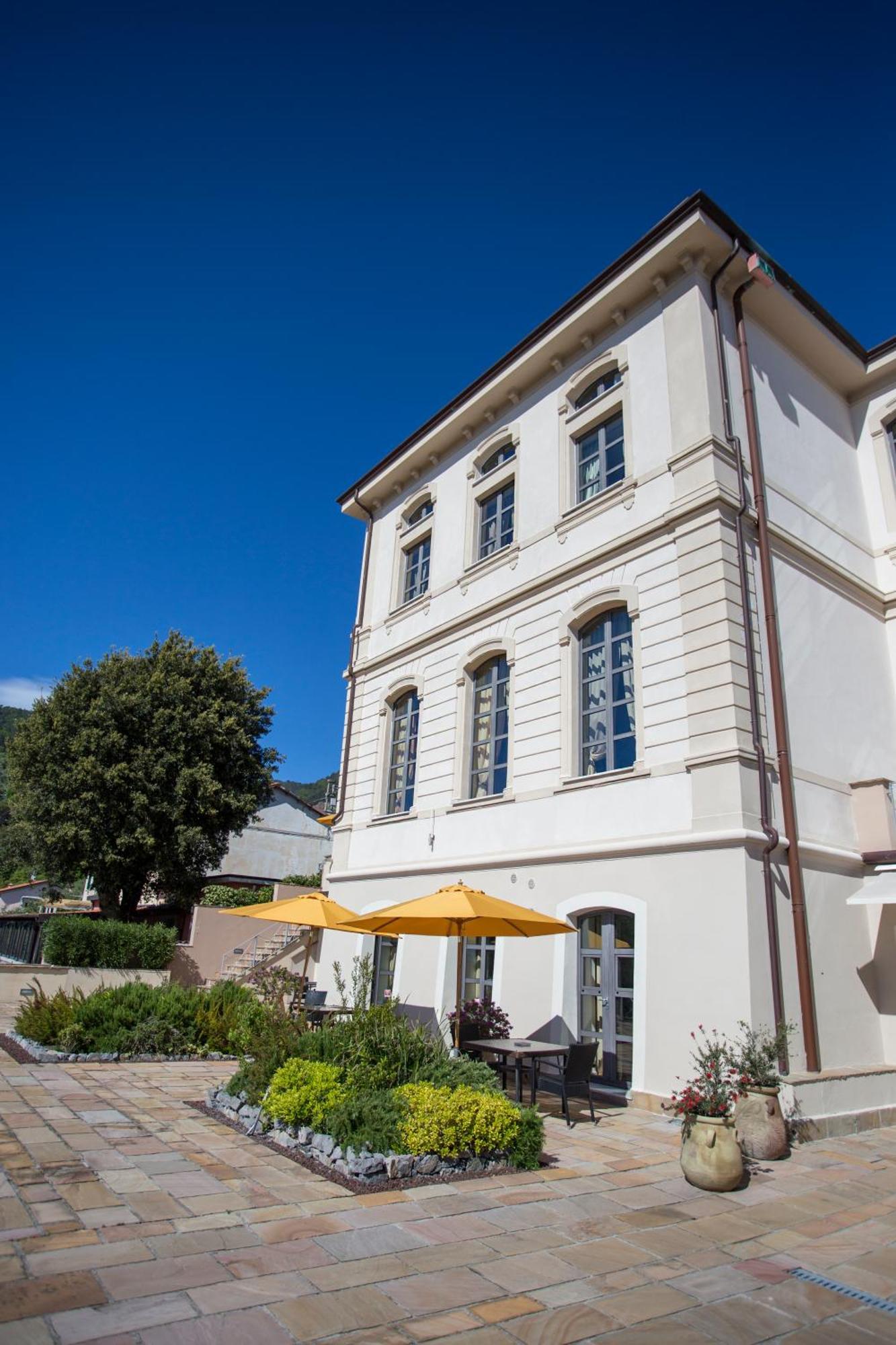 Miramare Apartments&Suites 라스페치아 외부 사진