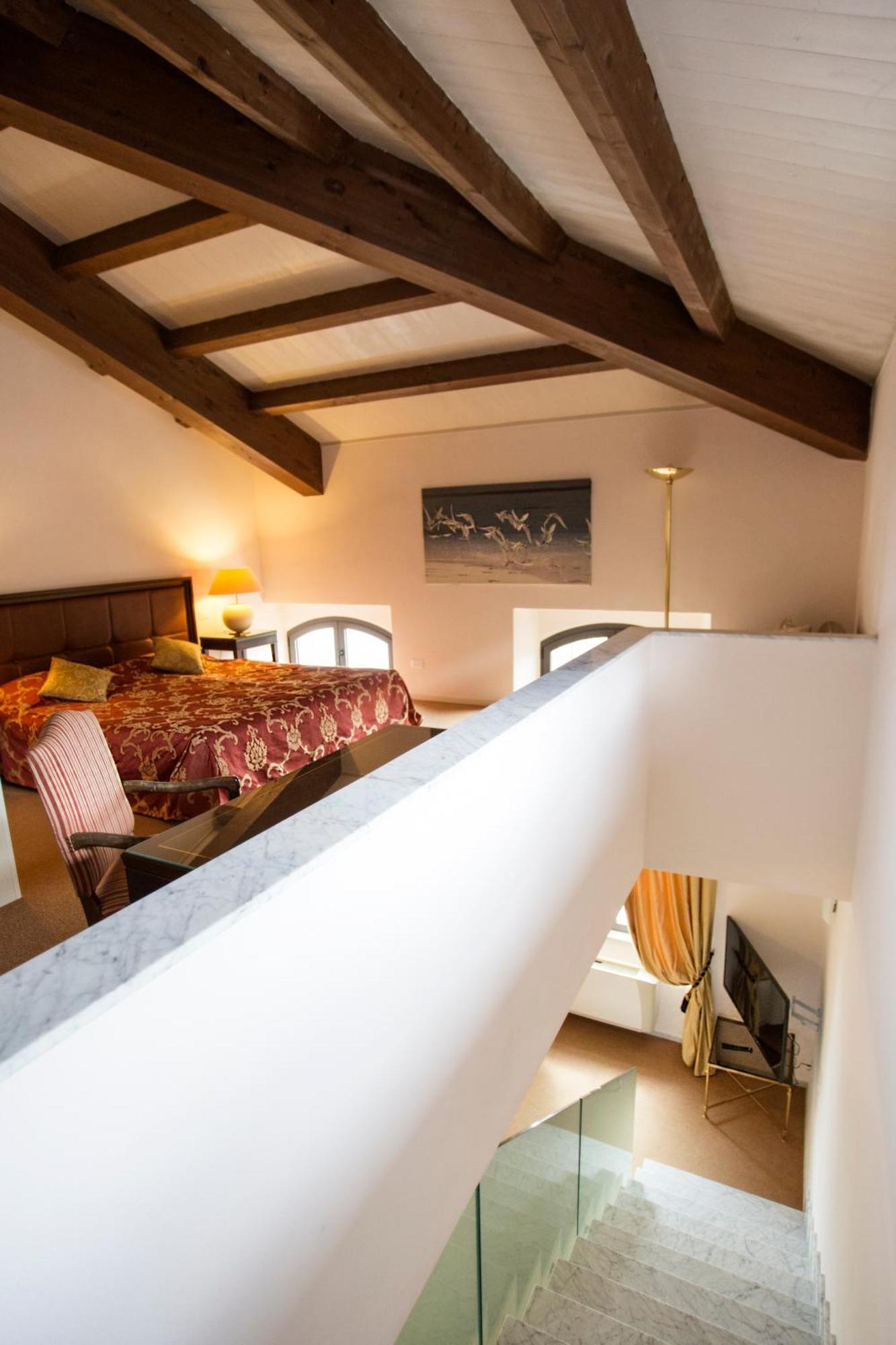 Miramare Apartments&Suites 라스페치아 객실 사진