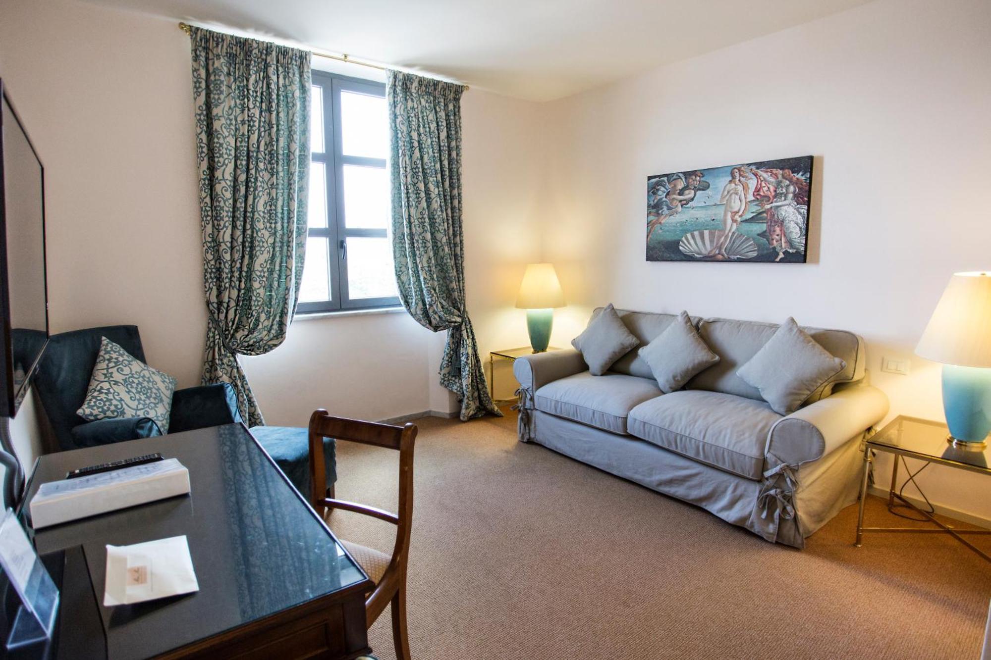 Miramare Apartments&Suites 라스페치아 객실 사진
